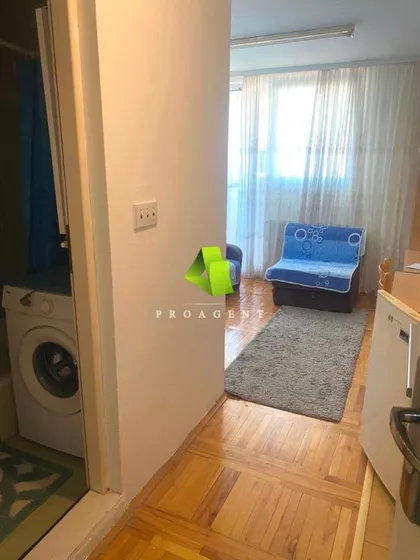 Dom Zdravlja | 4zida.rs