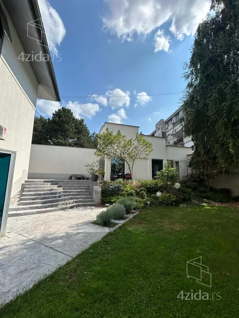 3-etažna kuća | 4zida