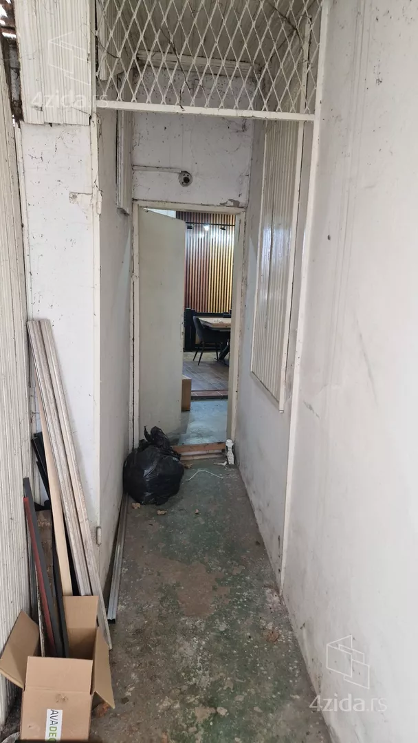 Poslovni prostor | 4zida