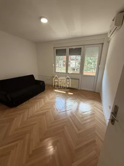 Obrenovićeva | 4zida.rs