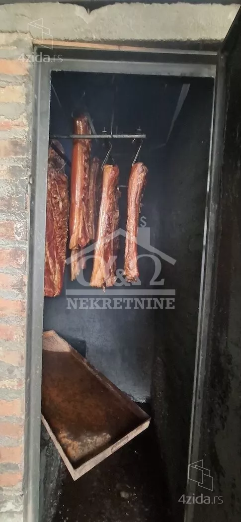 Poslovna zgrada | 4zida