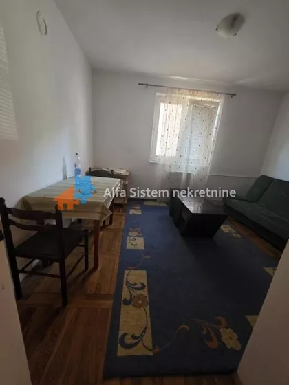 Labudovo Brdo | 4zida.rs