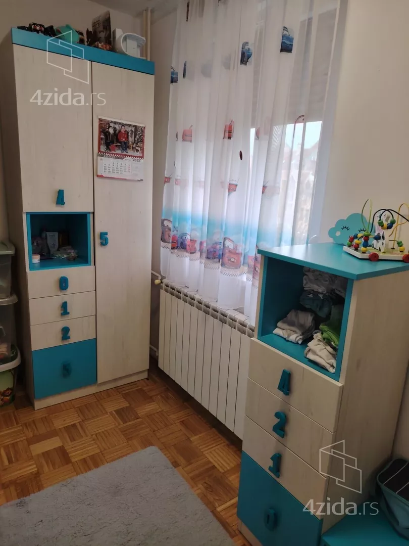 Dvoiposoban stan | 4zida