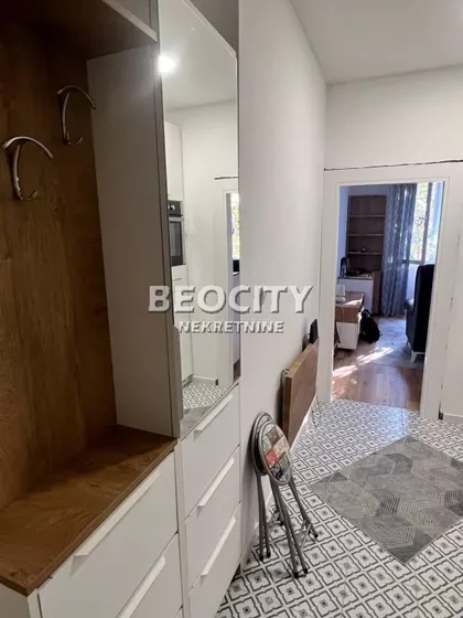 Gospodar Jevremova | 4zida.rs