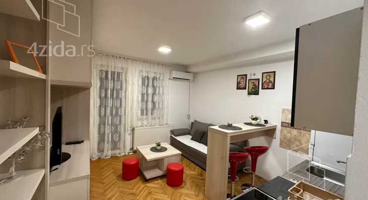 Garsonjera | 4zida