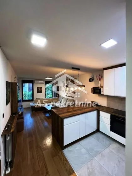 Karađorđev Trg | 4zida.rs