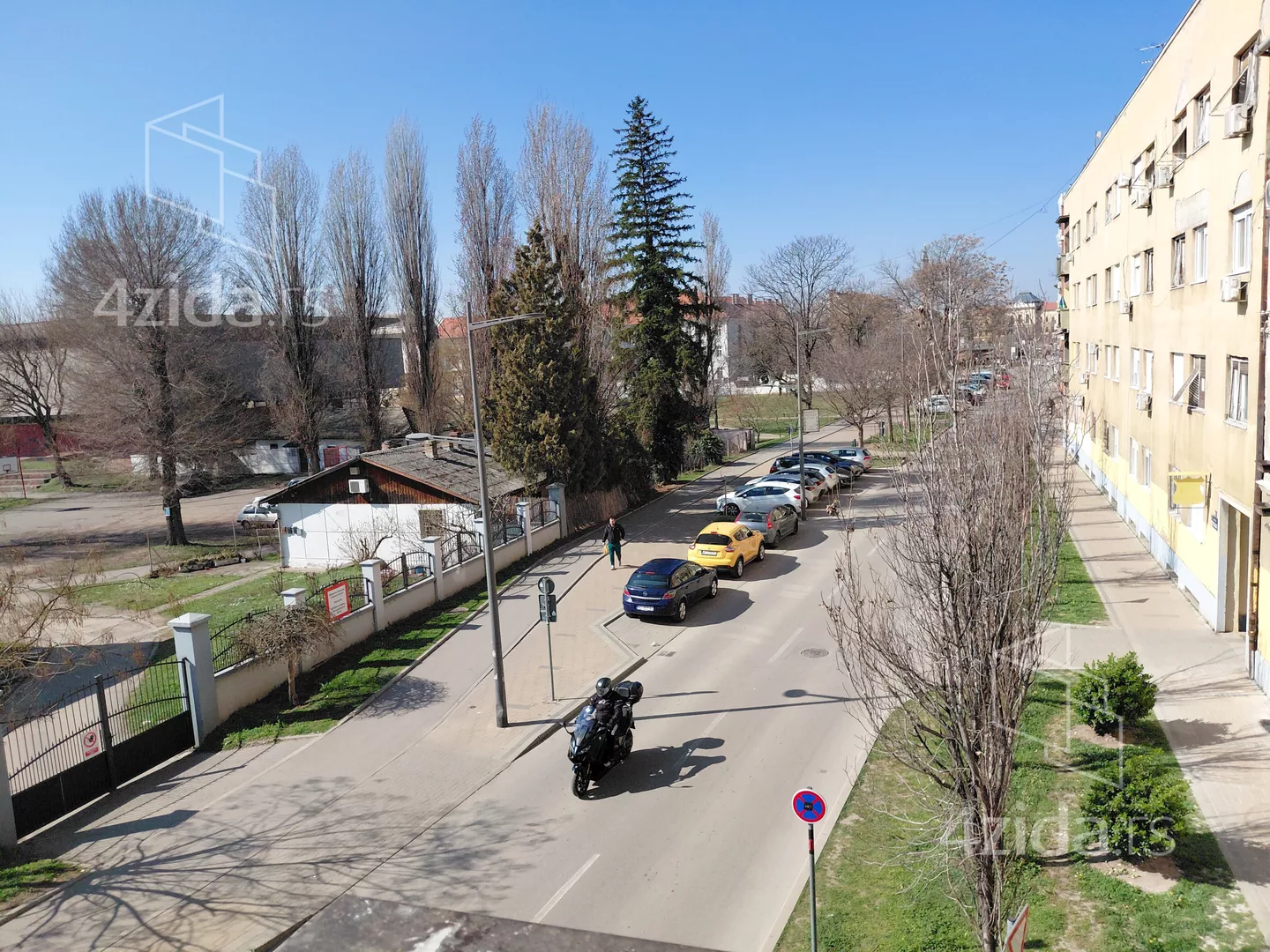 Dvoiposoban stan | 4zida