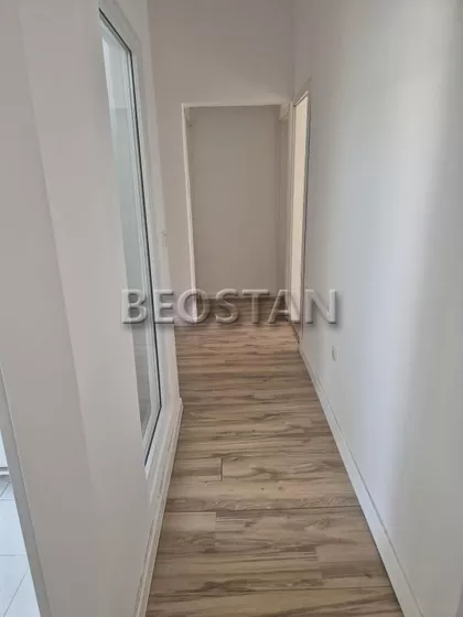 Sremska | 4zida.rs