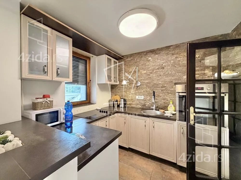 3-etažna kuća | 4zida