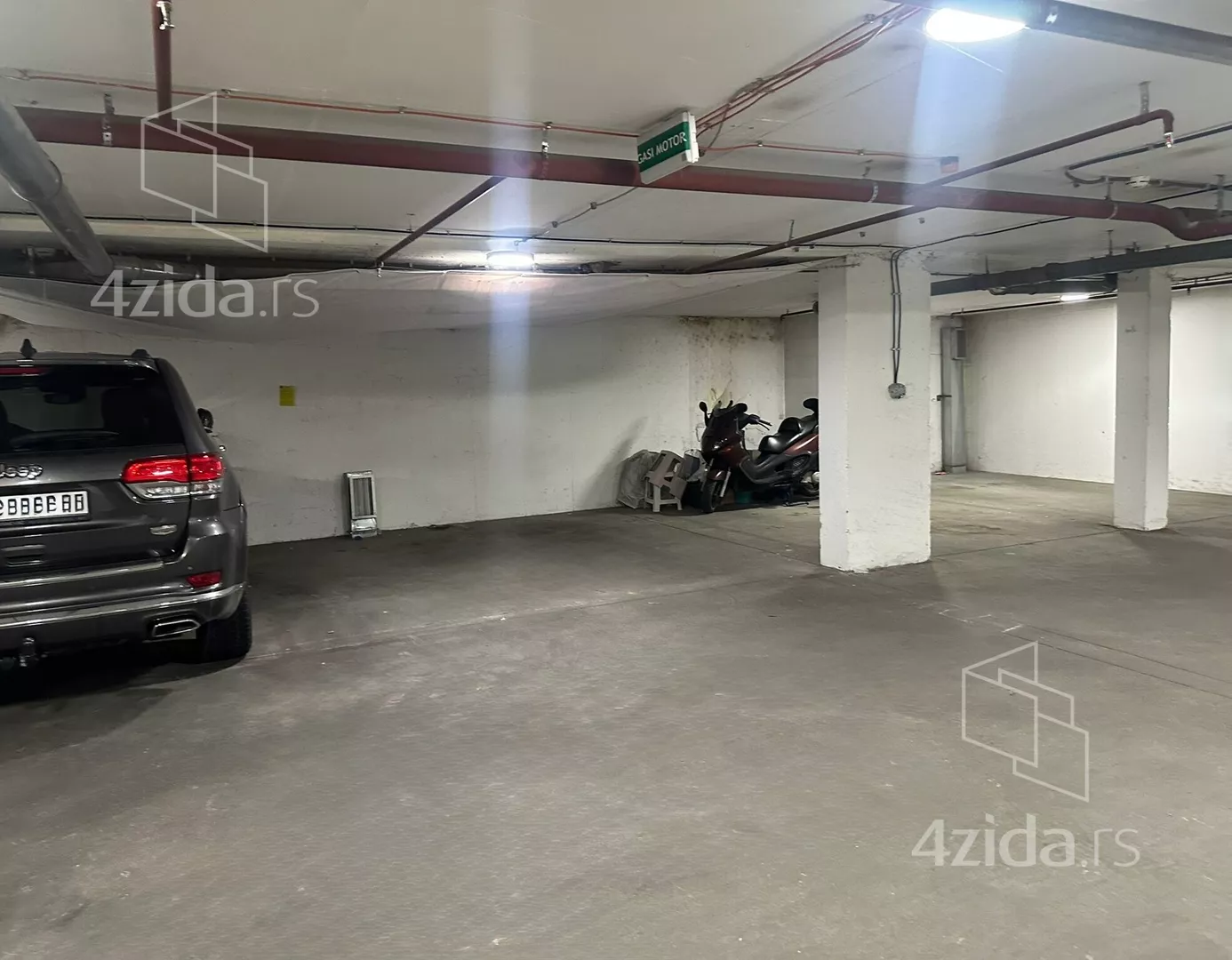 Garaža | 4zida