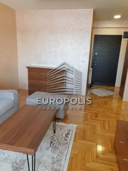 Novi Banovci | 4zida.rs
