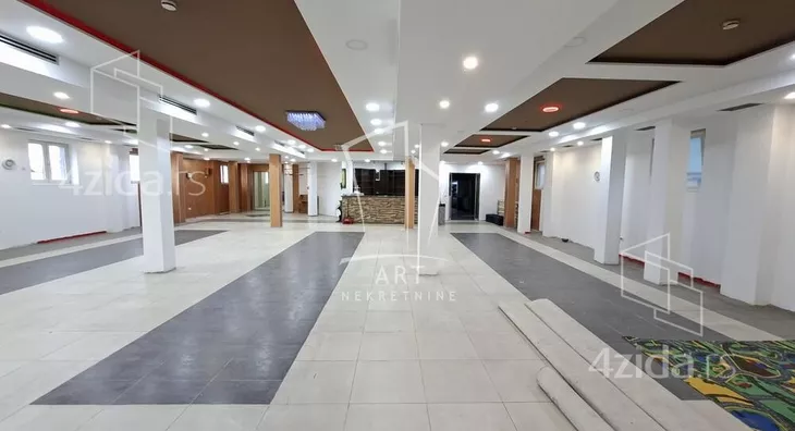 Poslovni prostor | 4zida