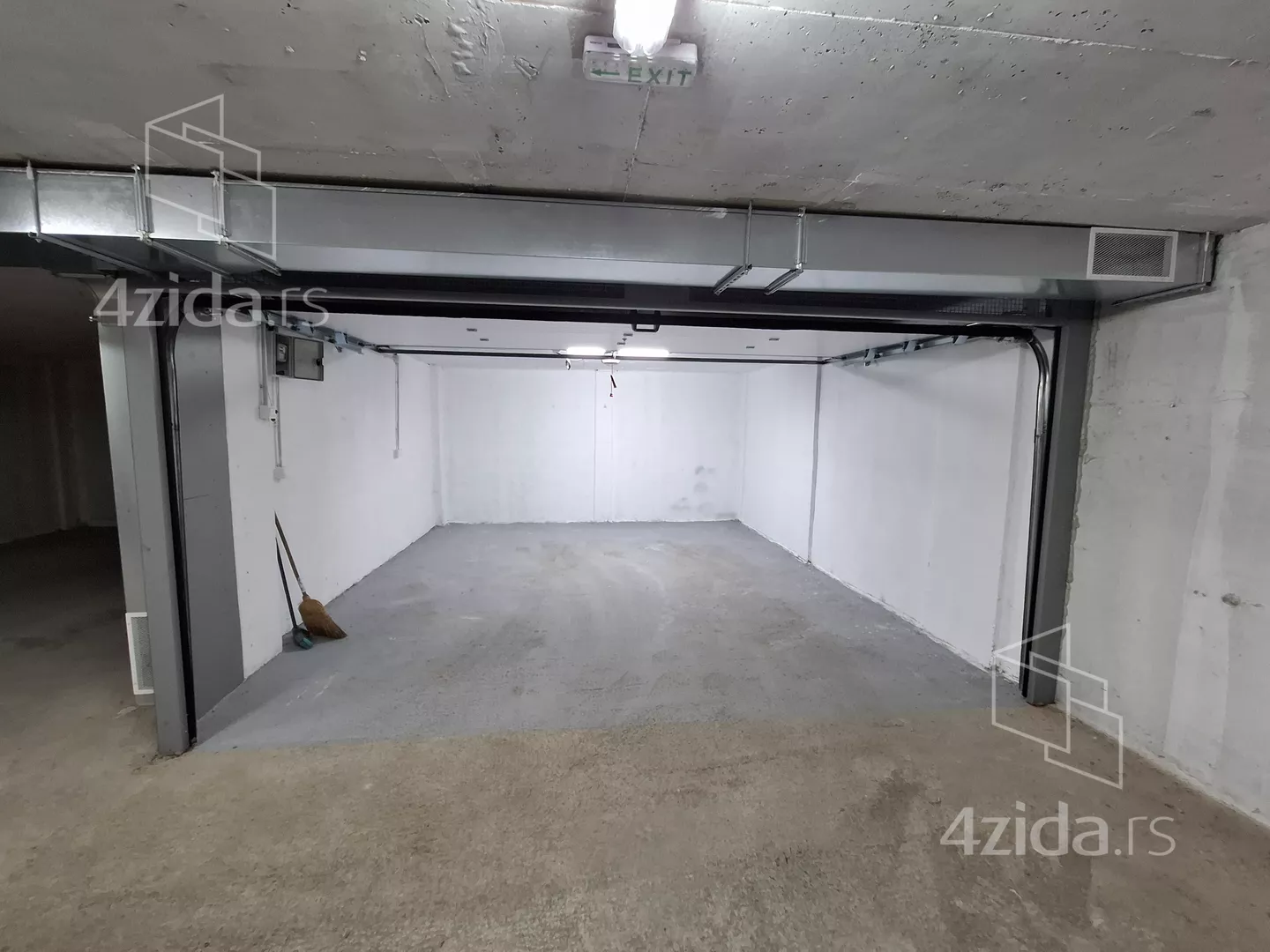 Garaža | 4zida