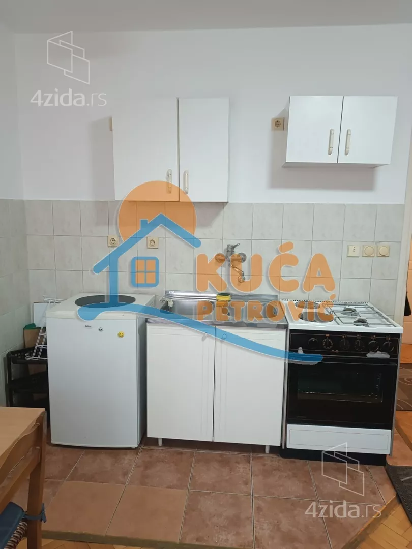Garsonjera | 4zida