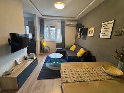 Stojana Novakovića bb | 4zida.rs