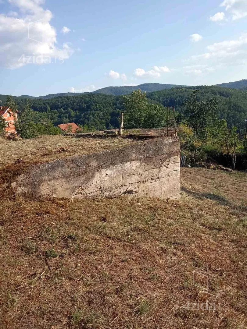 Građevinsko zemljište | 4zida