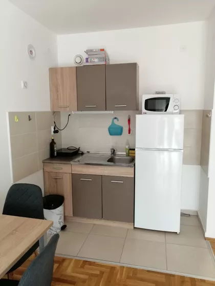 Prešernova 13V | 4zida.rs