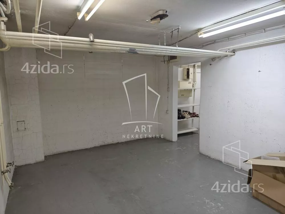 Poslovni prostor | 4zida