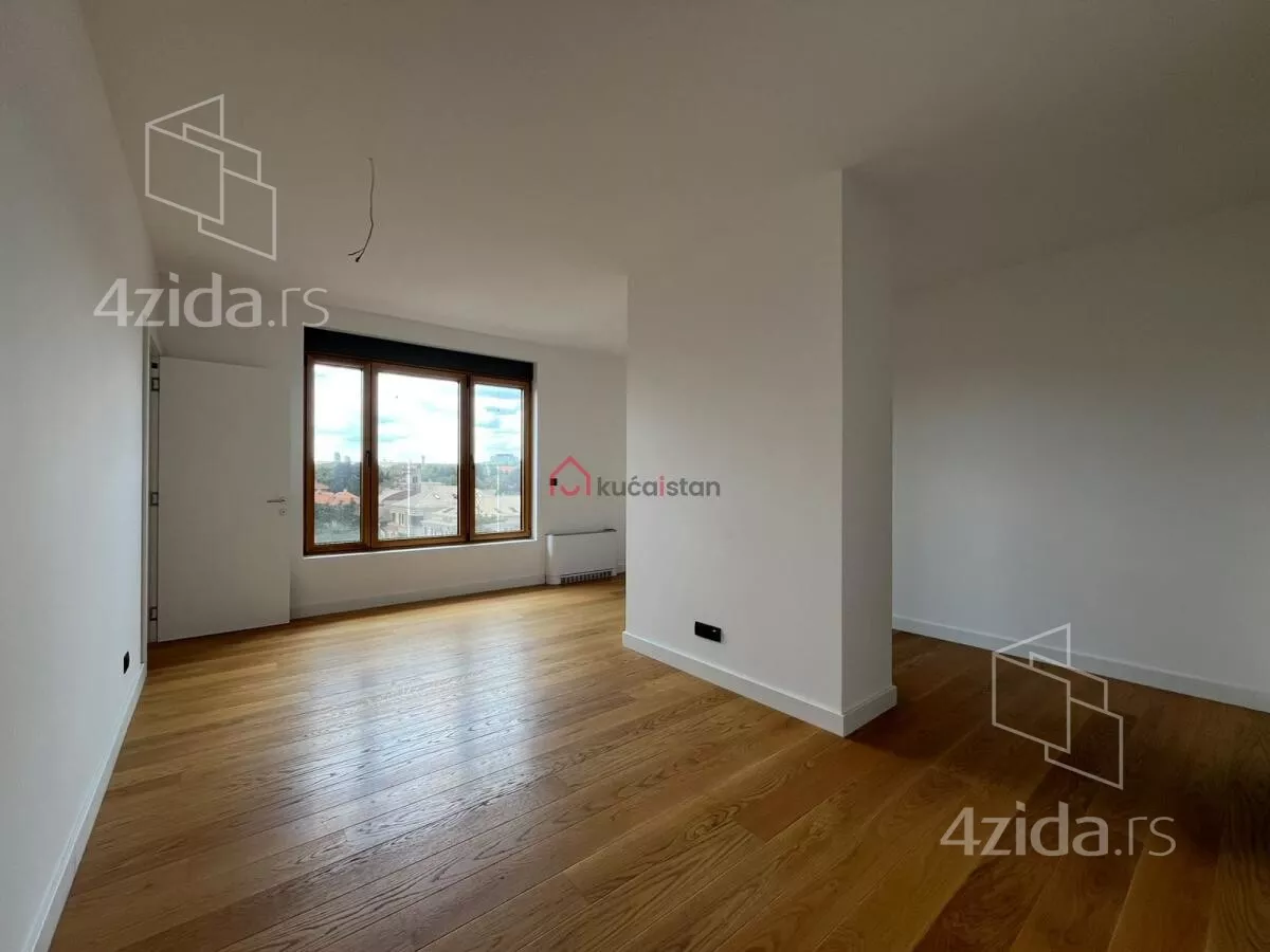 Šestosoban stan | 4zida