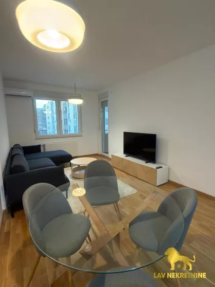 RUMENAČKI PUT | 4zida.rs