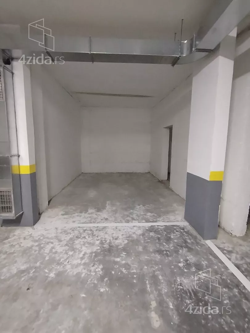 Garaža | 4zida