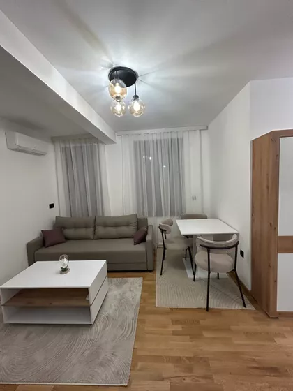 Cara Dušana | 4zida.rs