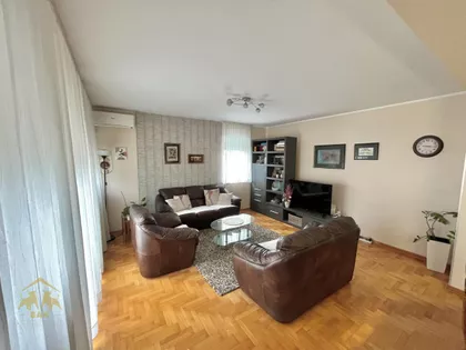 Jugovićevo | 4zida.rs