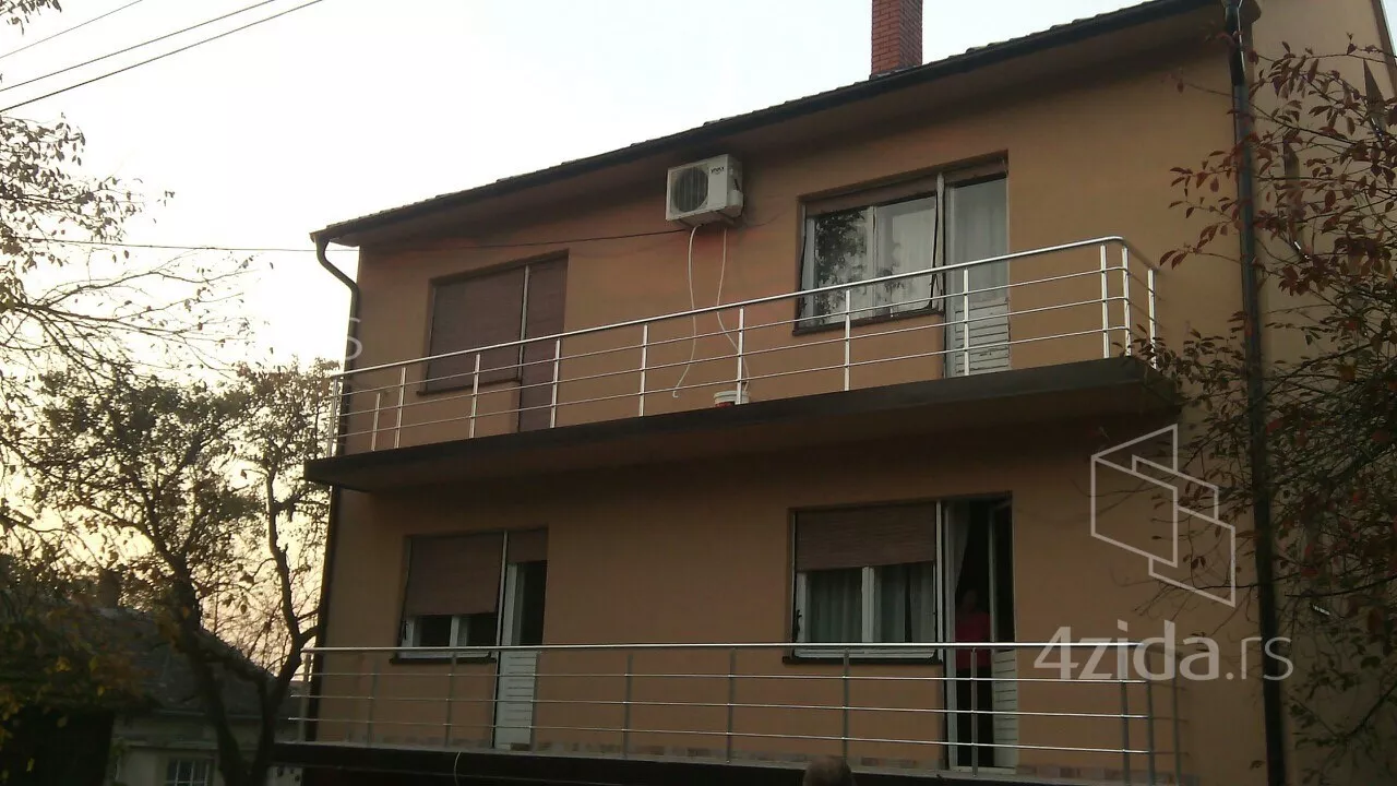 3-etažna kuća | 4zida