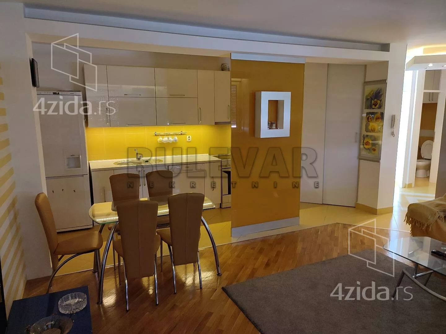 Dvoiposoban stan | 4zida