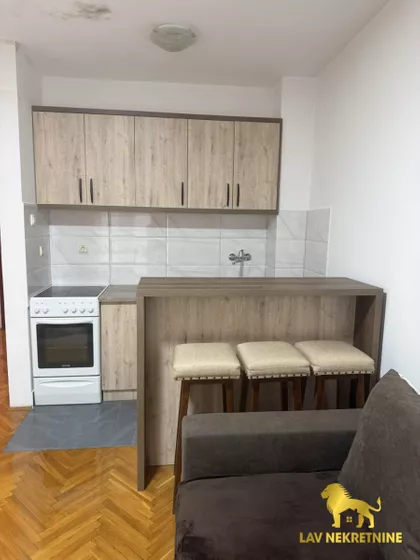 KOSANČIĆ IVANA | 4zida.rs