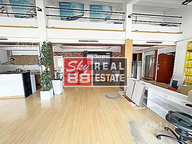 Šestoiposoban stan | 4zida