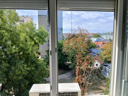 Omladinskog Pokreta 12A | 4zida.rs