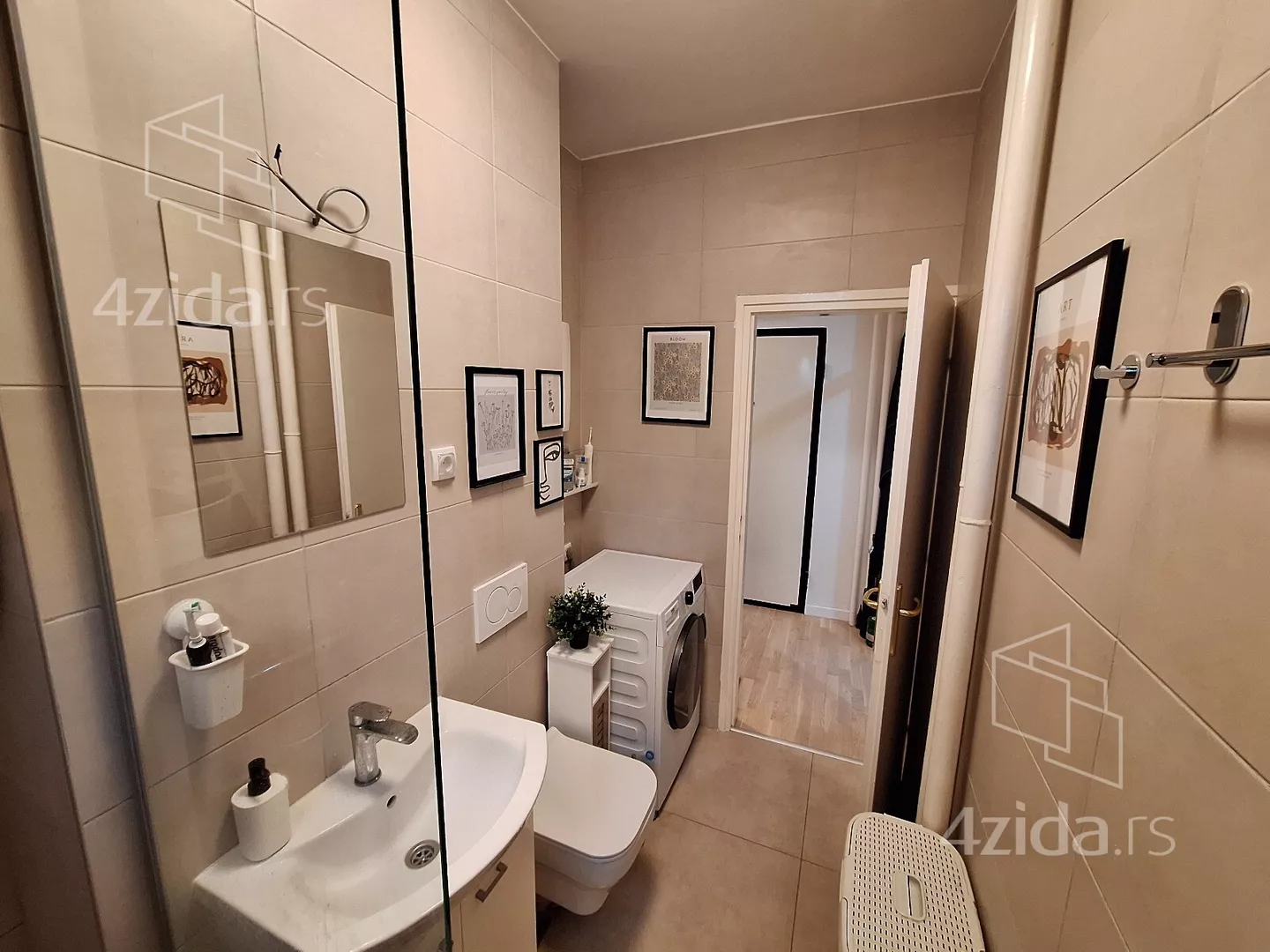 Troiposoban stan | 4zida