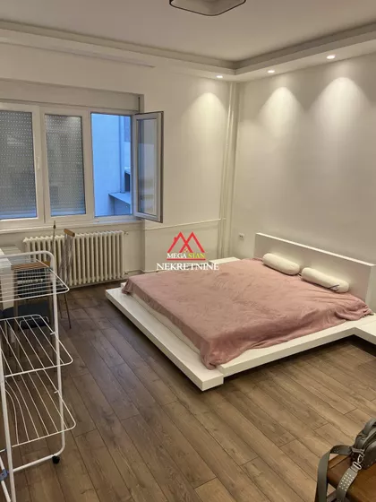 Poštanska | 4zida.rs