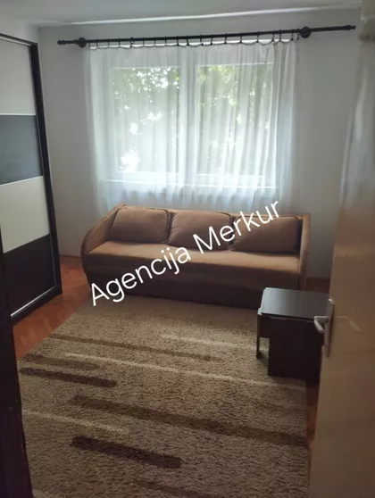 Karađorđeva | 4zida.rs