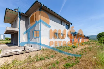 Pukovac | 4zida.rs