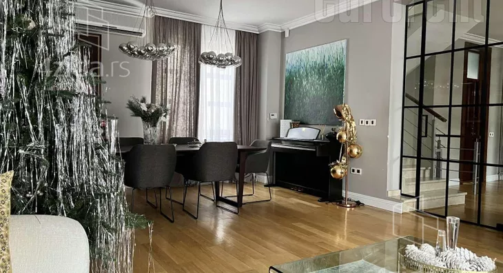 3-etažna kuća | 4zida