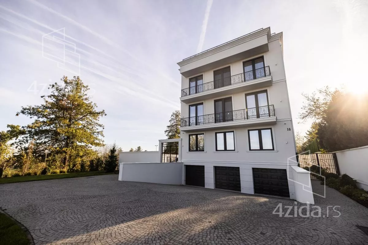 Petosoban stan | 4zida