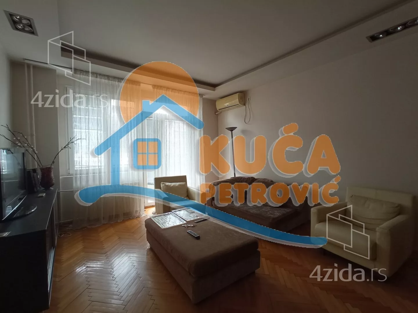 Troiposoban stan | 4zida