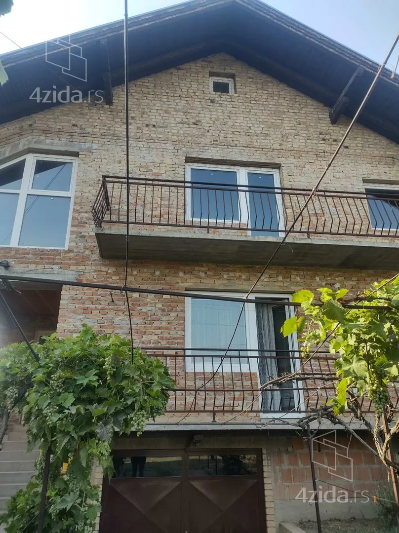 3-etažna kuća | 4zida