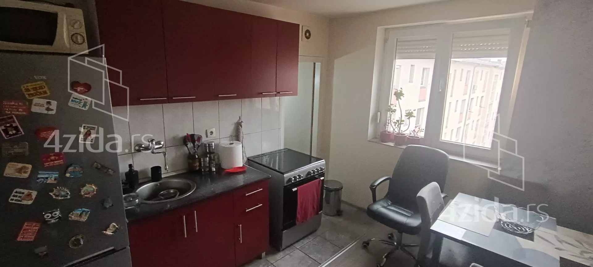 Jednoiposoban stan | 4zida