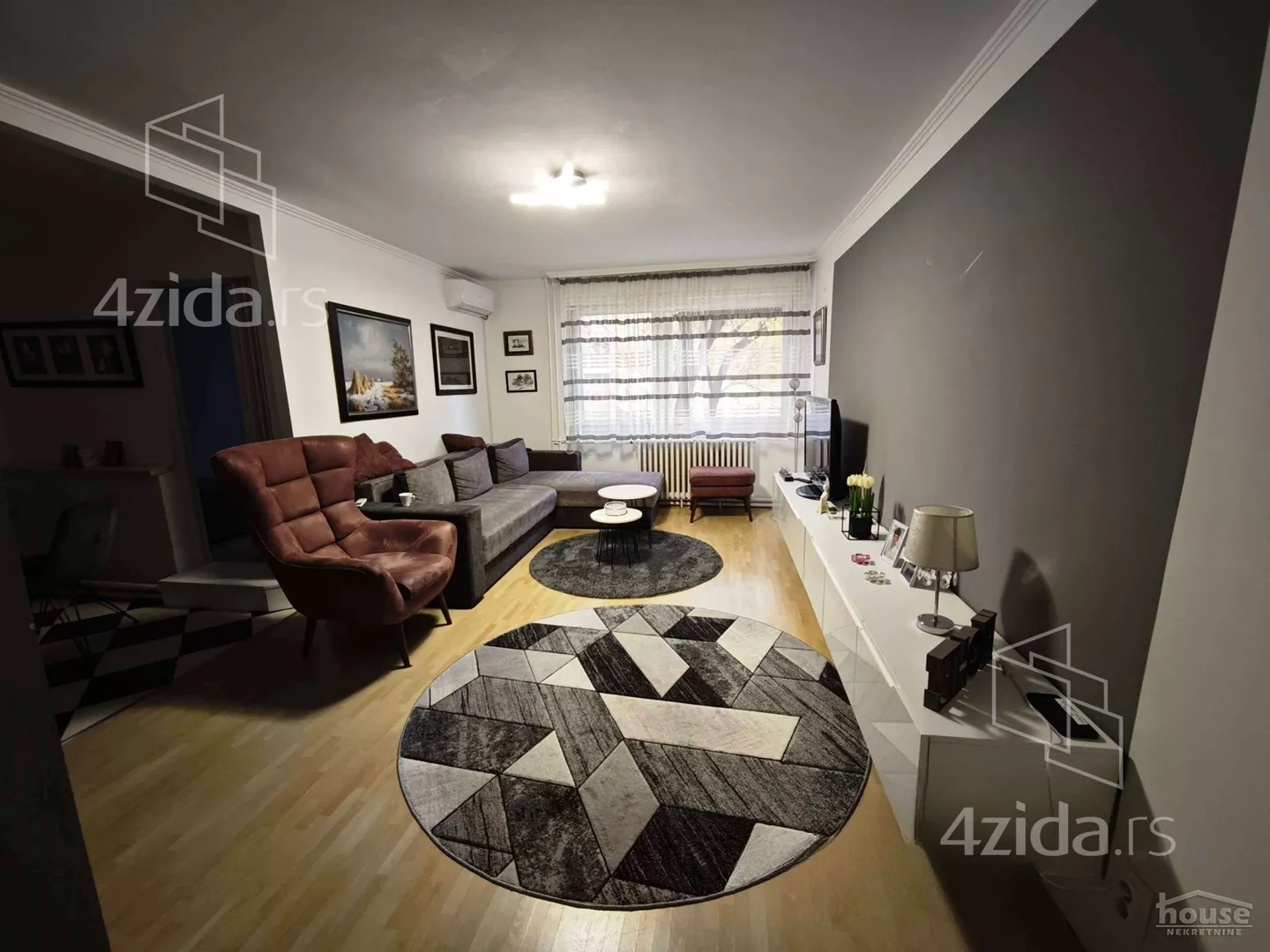 Troiposoban stan | 4zida