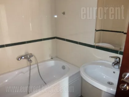 BEŽANIJSKA KOSA 1 | 4zida.rs