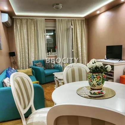 Zmaj Jovina | 4zida.rs