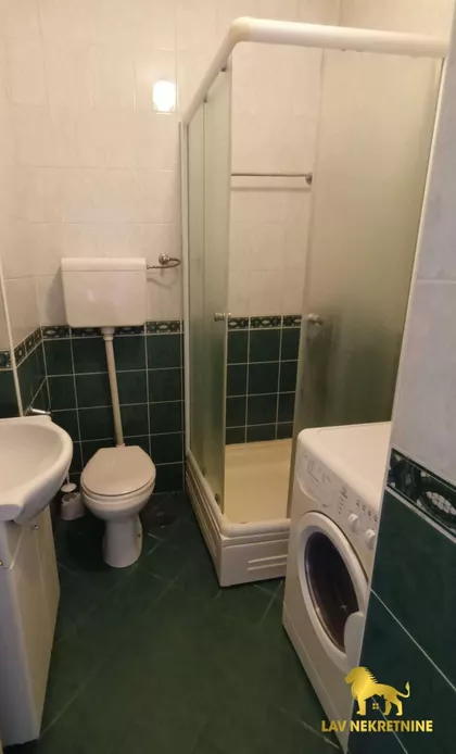 BULEVAR CARA LAZARA | 4zida.rs