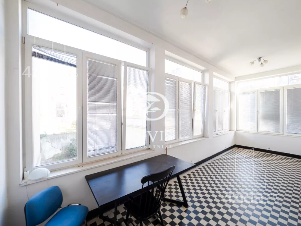 Četvoroiposoban stan | 4zida