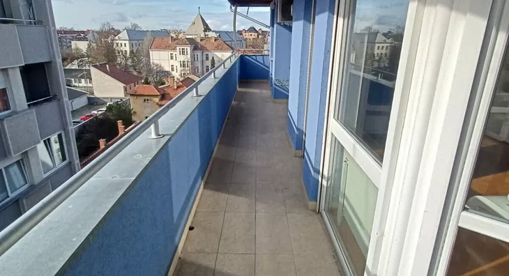 Četvoroiposoban stan | 4zida