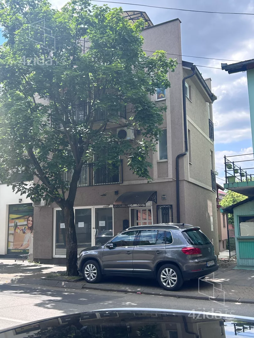 3-etažna kuća | 4zida