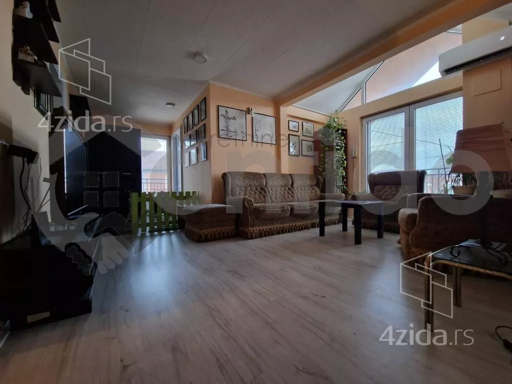 3-etažna kuća | 4zida