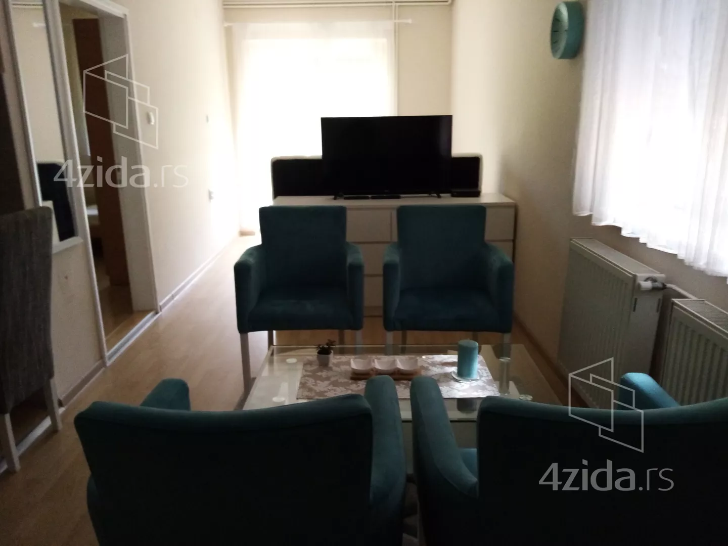 Jednoiposoban stan | 4zida